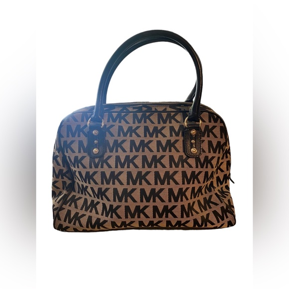 FIRE SALE 🔥🔥 Michael Kors MK Satchel Bowling Bag Tote Medium/Large Size - Picture 1 of 15